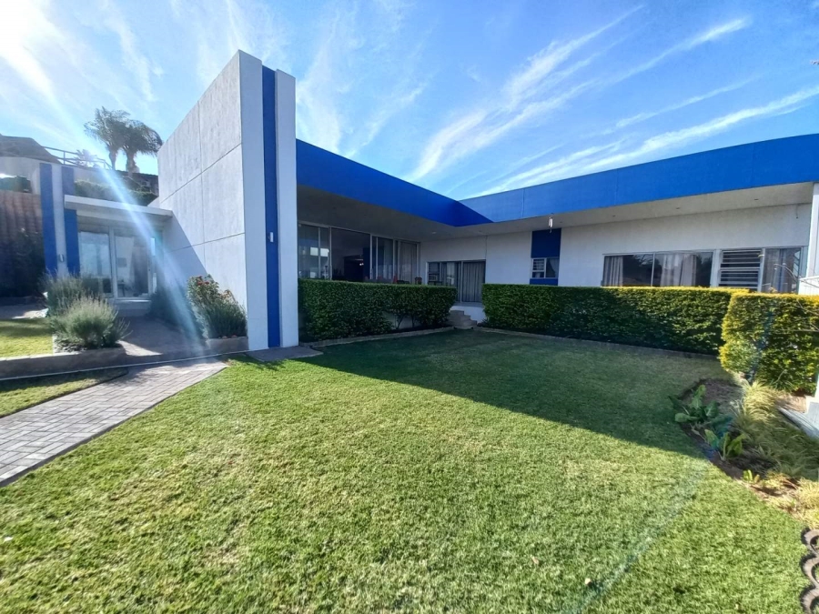 8 Bedroom Property for Sale in Keidebees Northern Cape